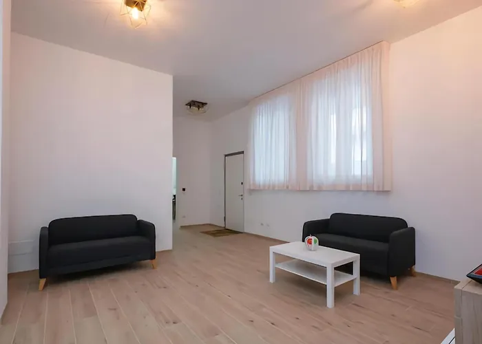 Гостевой дом Casa Sforza Fondazione Prada 3*